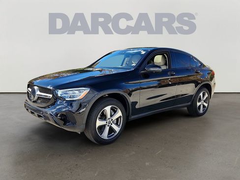 Used 2021 Mercedes-Benz GLC 300 4MATIC Coupe image 3