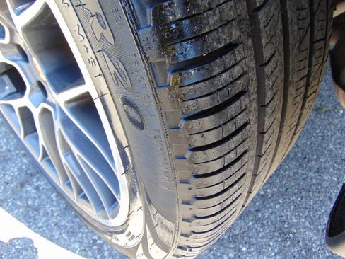 Used 2017 Porsche Macan AWD/4WD image 35