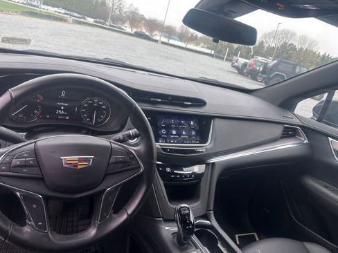 Used 2023 Cadillac XT5 Luxury image 10