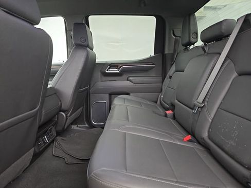 Used 2025 GMC Sierra 1500 SLT image 47