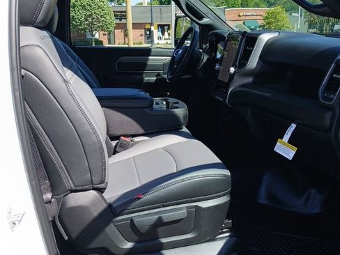 New 2026 RAM 2500 Tradesman AWD/4WD image 15
