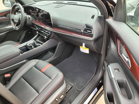New 2026 Chevrolet Traverse RS AWD/4WD image 6