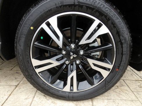 New 2026 Mitsubishi Eclipse Cross SE image 12