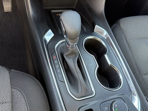 Used 2023 Chevrolet Traverse LT image 39