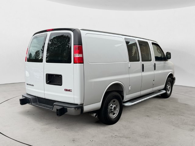 Used 2025 GMC Savana 2500 w/ Driver Convenience Package RWD image 5