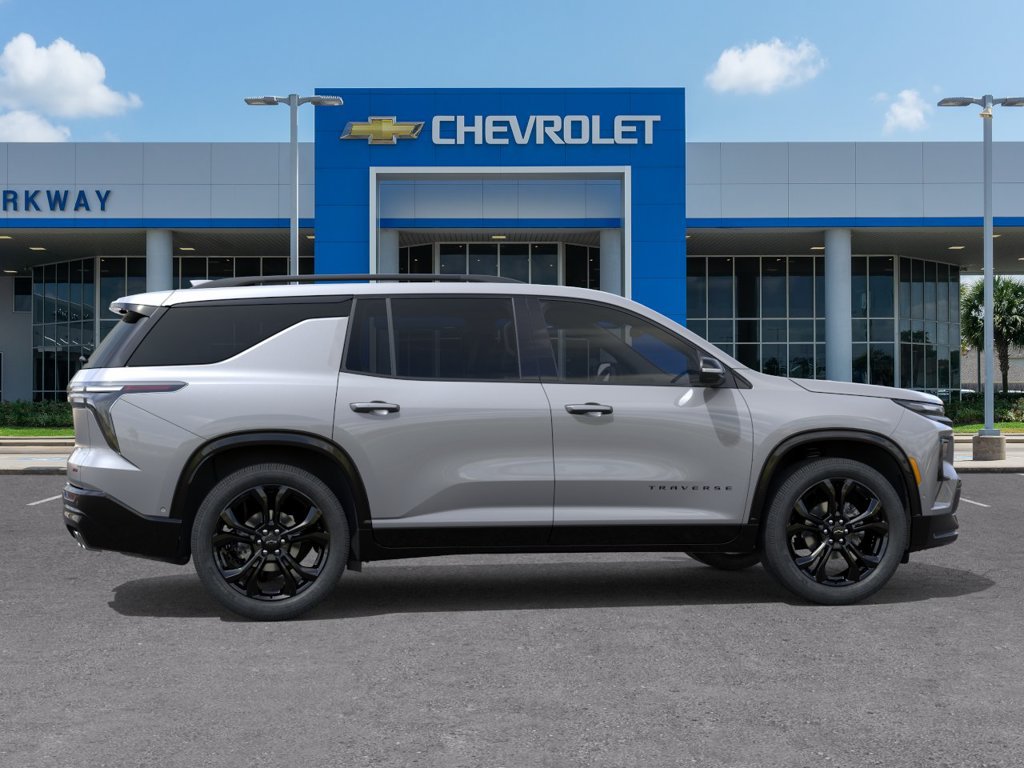 New 2027 Chevrolet Traverse RS FWD image 5