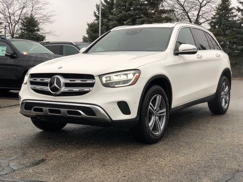 Used 2022 Mercedes-Benz GLC 300 4MATIC w/ Driver Assistance Package image 3