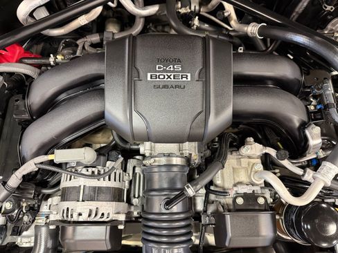 Used 2022 Toyota GR86 Premium w/ ALL Weather Mat Package (TMS) RWD image 43