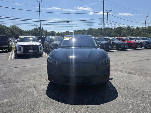 Used 2025 Ford Mustang Mach-E Premium AWD/4WD image 10