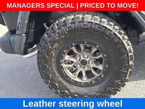 Used 2022 Jeep Wrangler Unlimited Rubicon w/ Trailer Tow Package AWD/4WD image 16