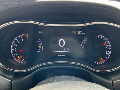 Used 2020 Jeep Grand Cherokee High Altitude AWD/4WD image 10