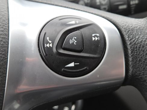 Used 2015 Ford Escape SE image 30