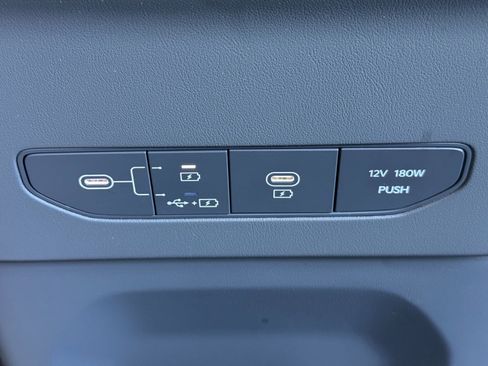 Used 2026 Kia EV9 Light RWD image 27