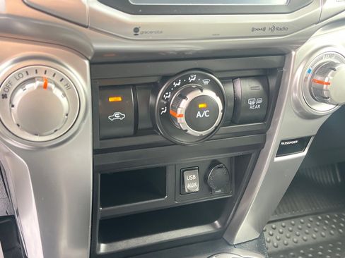 Used 2018 Toyota 4Runner SR5 Premium AWD/4WD image 13