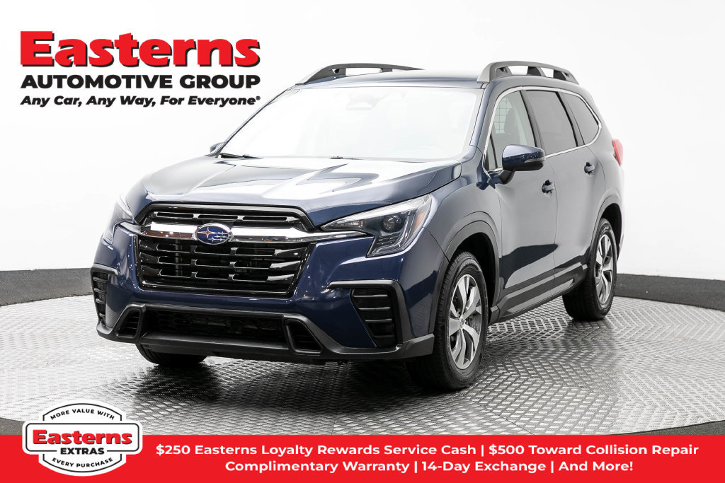 Used 2023 Subaru Ascent Premium AWD/4WD image 1