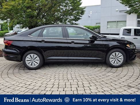 Used 2019 Volkswagen Jetta S w/ Driver Assistance Package FWD image 9