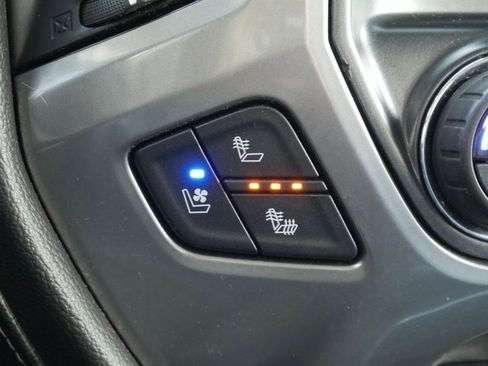 Used 2016 Chevrolet Silverado 2500 LTZ image 3