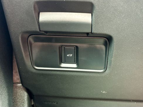Used 2026 Land Rover Range Rover Evoque S AWD/4WD image 35