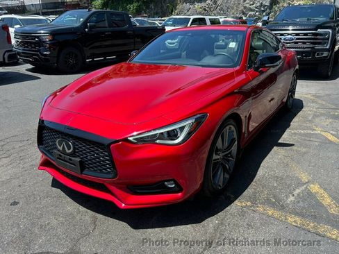 Used 2022 INFINITI Q60 Red Sport 400 AWD/4WD image 6