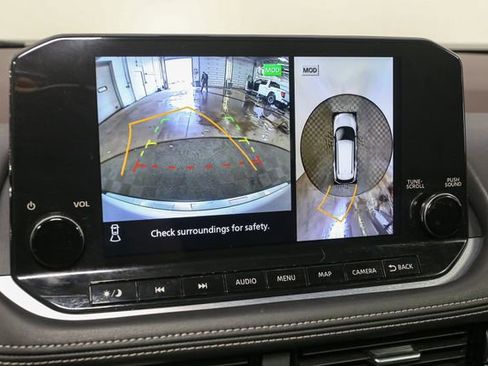 Used 2023 Nissan Rogue Platinum w/ Platinum Premium Package image 24