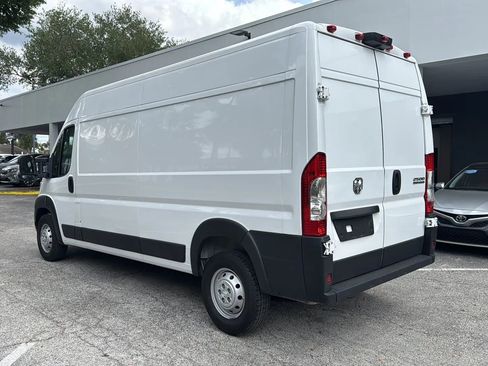 Used 2023 RAM ProMaster 2500 FWD image 5