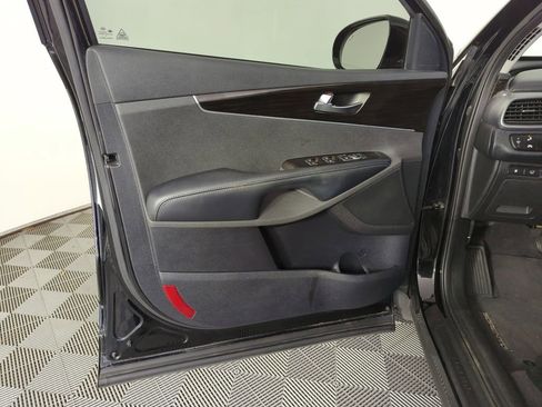 Used 2019 Kia Sorento EX image 18