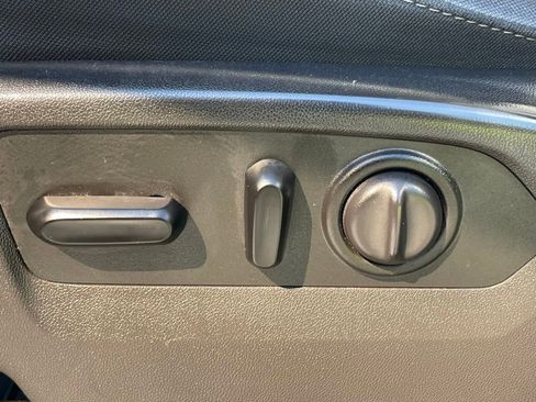 Used 2019 Chevrolet Silverado 1500 LT w/ All-Star Edition AWD/4WD image 28