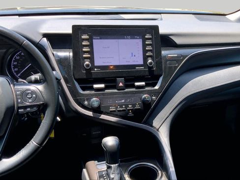 Used 2023 Toyota Camry SE FWD image 7