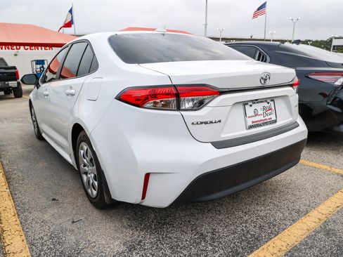 Used 2024 Toyota Corolla LE FWD image 10