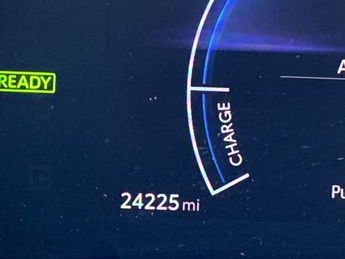 Used 2025 Toyota Camry LE image 40