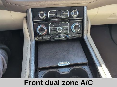 Used 2023 GMC Yukon Denali AWD/4WD image 6