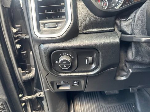 Used 2020 RAM 1500 Big Horn AWD/4WD image 19