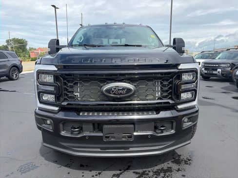 New 2026 Ford F250 Lariat w/ Black Appearance Package AWD/4WD image 4