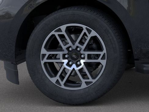 New 2026 Ford Expedition Active image 19