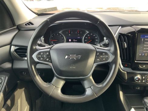 Used 2021 Chevrolet Traverse RS image 16