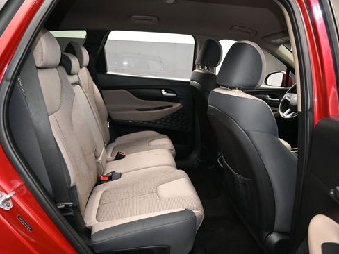 Used 2019 Hyundai Santa Fe SE image 37