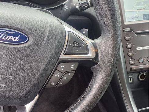 Used 2020 Ford Fusion Titanium AWD/4WD image 15