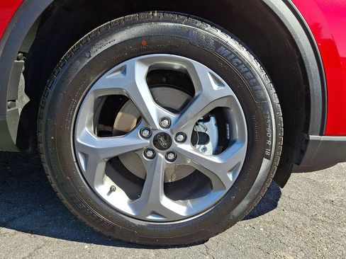 Used 2026 Ford Escape ST-Line w/ Tech Pack #1 AWD/4WD image 8