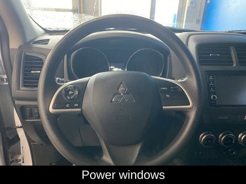 Used 2025 Mitsubishi Outlander Sport ES AWD/4WD image 6