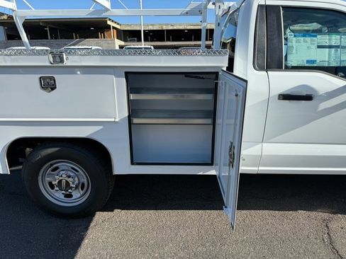 New 2026 Ford F250 XL w/ XL Chrome Package image 7