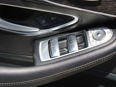 Used 2023 Mercedes-Benz C 300 Cabriolet image 13