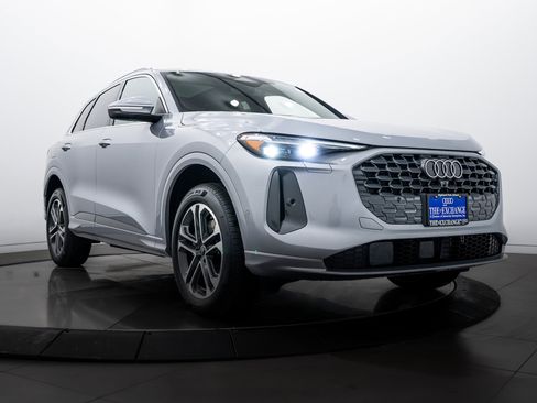 New 2025 Audi Q5 Premium Plus image 1