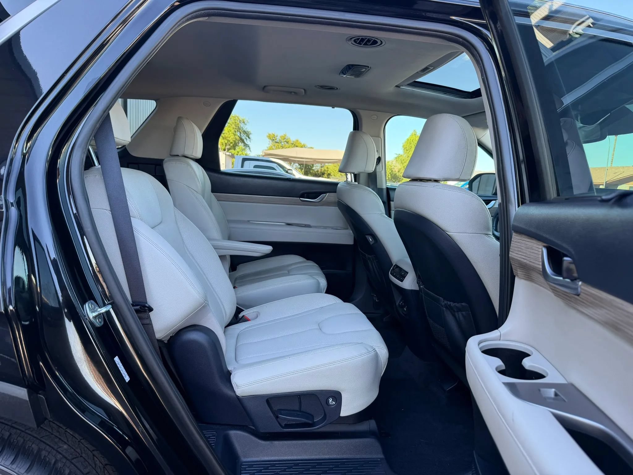 Used 2021 Hyundai Palisade SEL w/ Premium Package AWD/4WD image 29