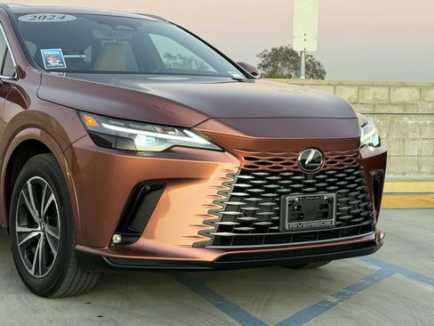 Certified 2024 Lexus RX 350 Premium w/ Convenience Package image 3