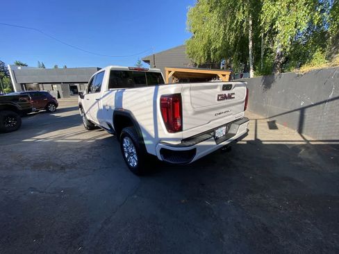 Used 2021 GMC Sierra 3500 Denali w/ Denali Ultimate Package AWD/4WD image 4