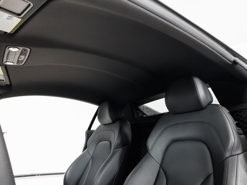 Used 2011 Audi R8 V10 AWD/4WD image 17