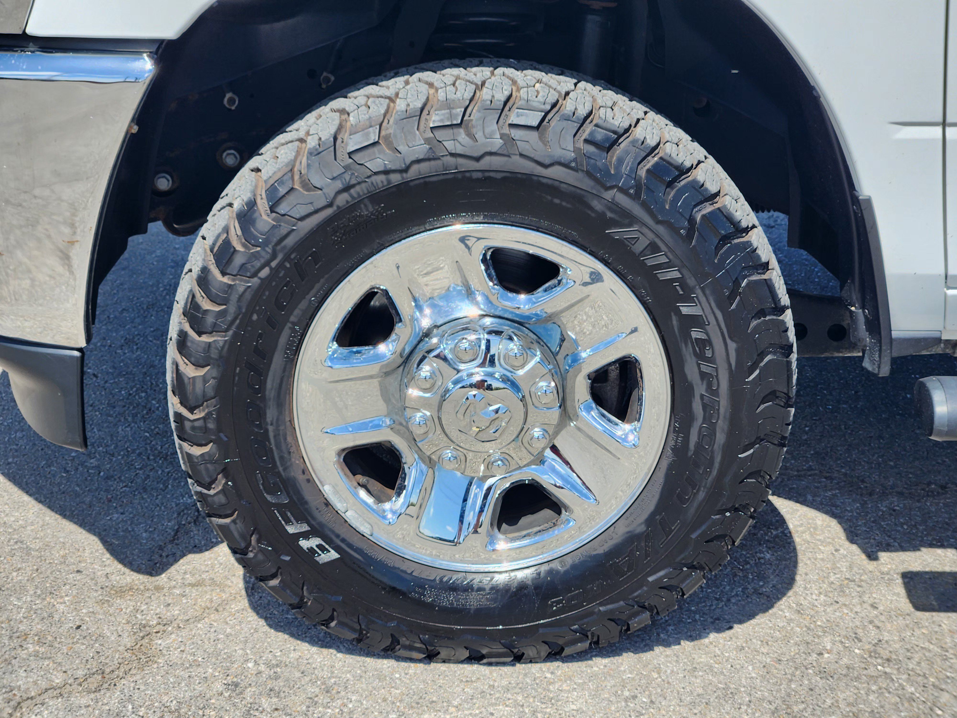 Used 2024 RAM 2500 Tradesman w/ Chrome Appearance Group AWD/4WD image 10