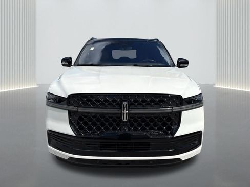 Used 2025 Lincoln Navigator L Black Label image 2