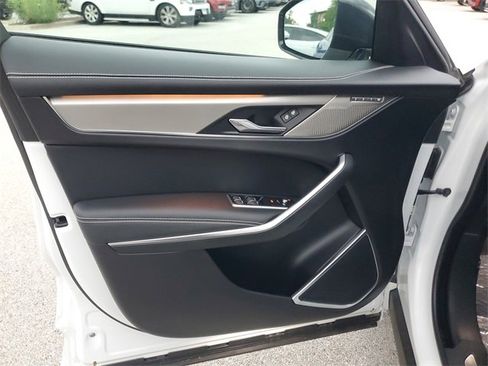 Certified 2025 Jaguar F-PACE R-Dynamic S image 21