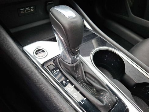 Used 2020 Nissan Altima 2.5 SV AWD/4WD image 12